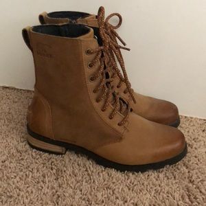 Sorel Emelie Short Lace Boot